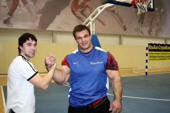 Denis-Tsyplenkov-hand3-550x366