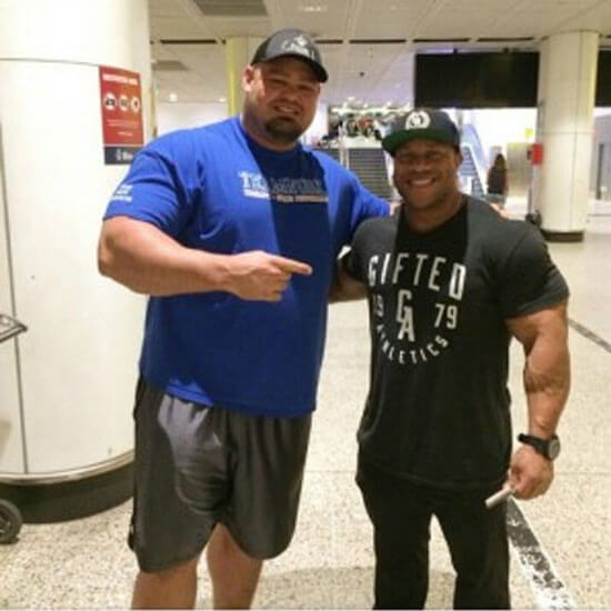 The Size Difference Between Phil Heath And The World S Strongest Man Will Shock You